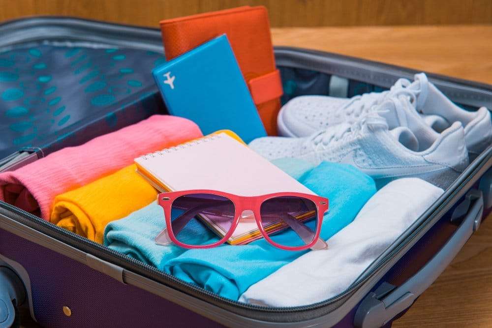 10 tips para hacer la maleta y viajar más ligero - Opulenco